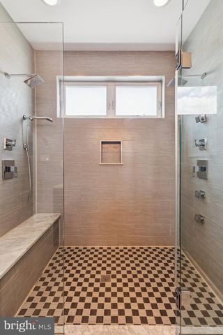 922 N MARSHALL ST, Philadelphia, PA 19123