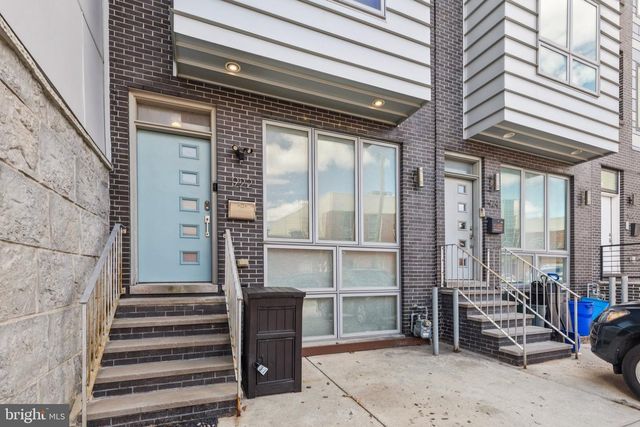 922 N MARSHALL ST, Philadelphia, PA 19123