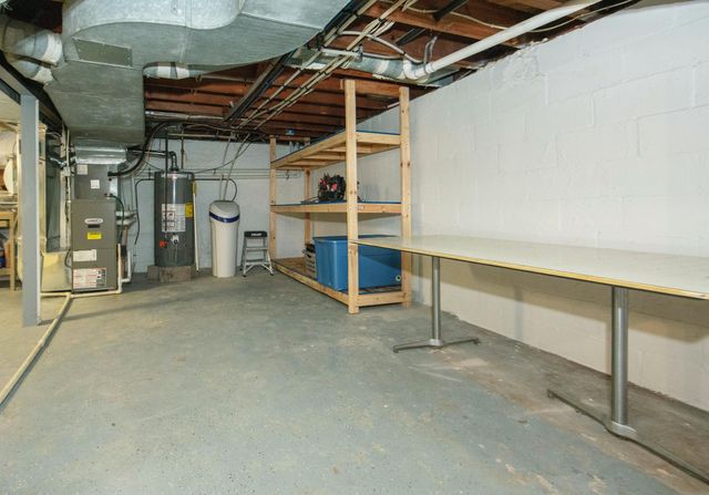 515 Cornwall Avenue, Waterloo, IA 50702