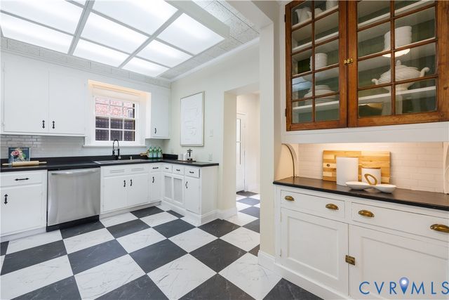 1220 W Franklin St, Richmond, VA 23220