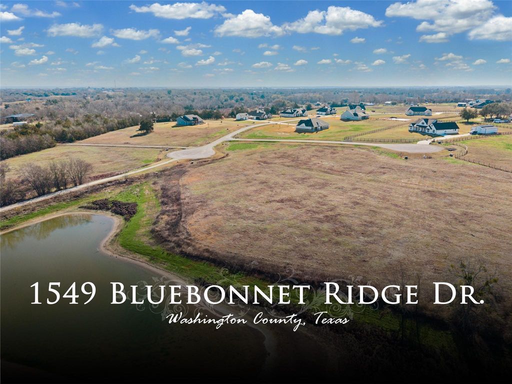 1549 Bluebonnet Ridge Drive, Chappell Hill, TX 77426