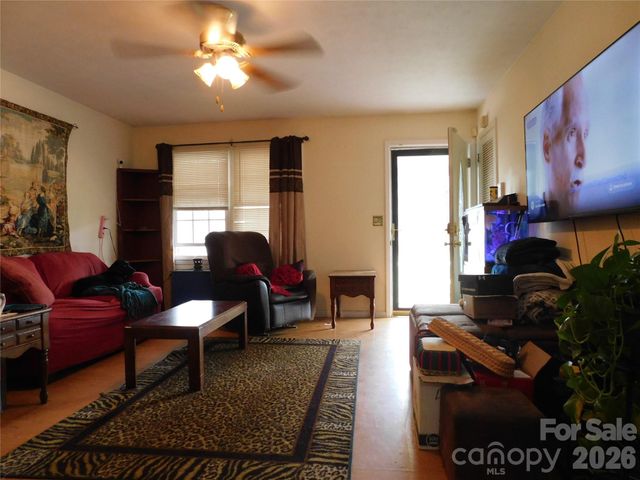 124 Jeff Street, Hendersonville, NC 28739