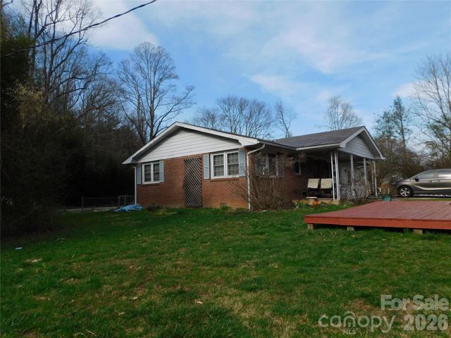 124 Jeff Street, Hendersonville, NC 28739