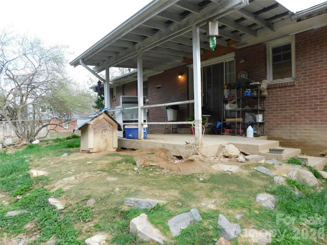 124 Jeff Street, Hendersonville, NC 28739