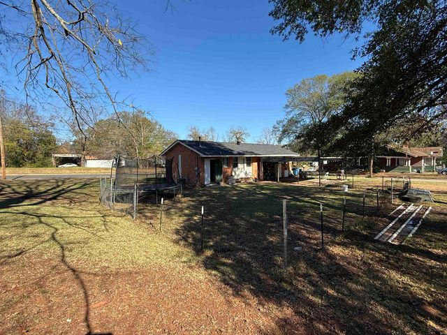 806 E Houston Street, Marshall, TX 75670