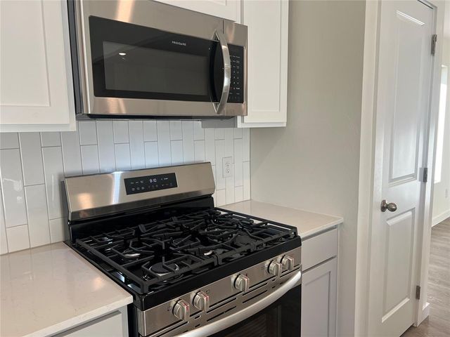 2061 Brush Creek Way, Newcastle, OK 73065