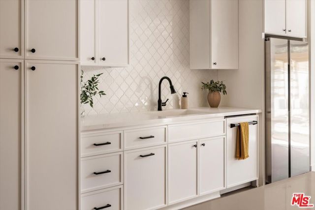 3448 Ferncroft Road, Los Angeles, CA 90039