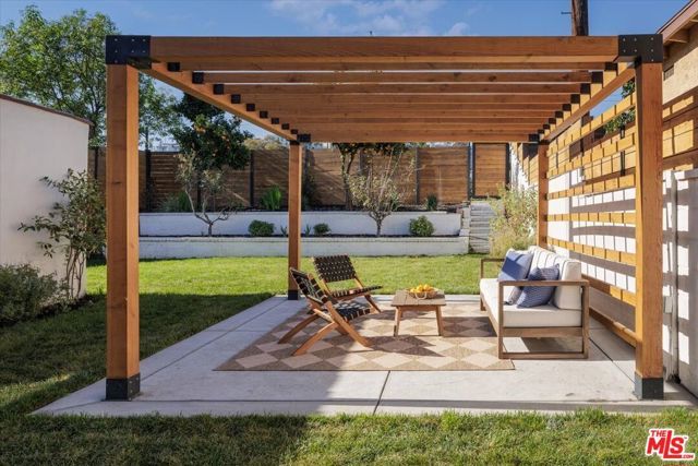 3448 Ferncroft Road, Los Angeles, CA 90039