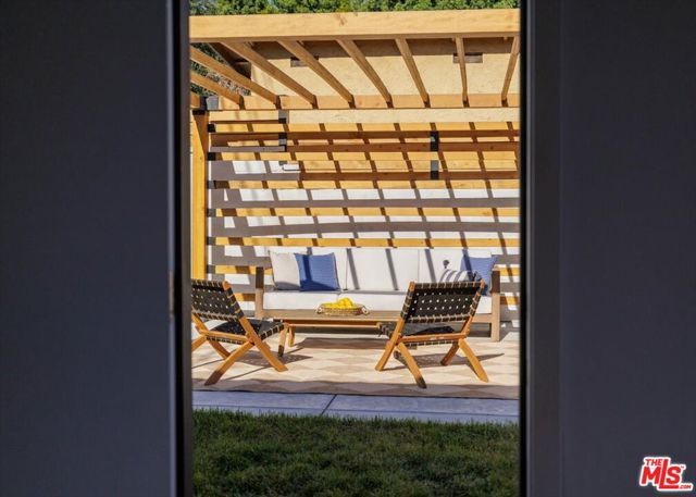 3448 Ferncroft Road, Los Angeles, CA 90039