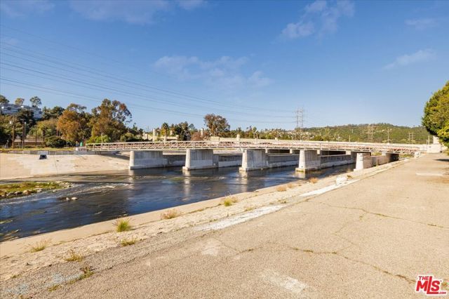 3448 Ferncroft Road, Los Angeles, CA 90039