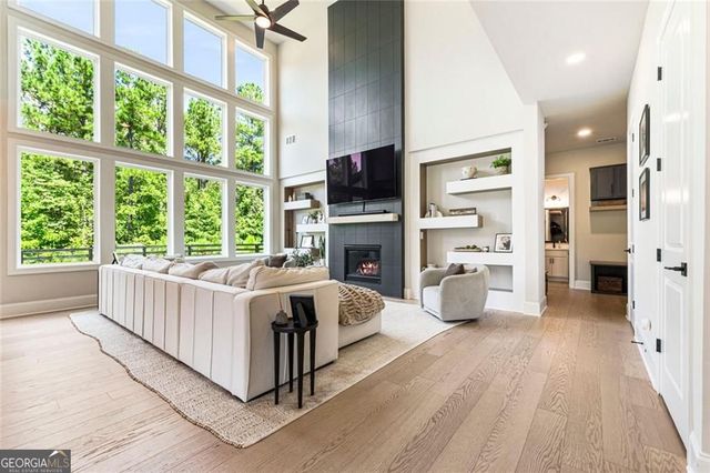 3018 Millpond Way, Woodstock, GA 30188