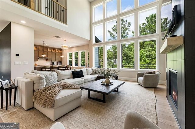 3018 Millpond Way, Woodstock, GA 30188