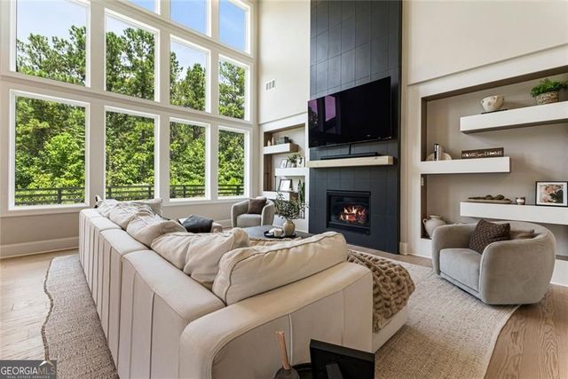 3018 Millpond Way, Woodstock, GA 30188