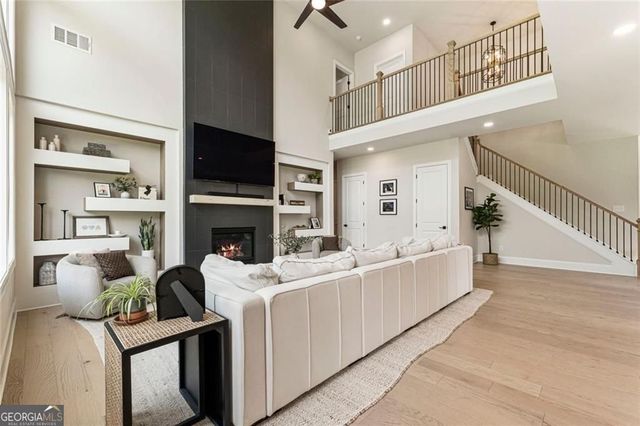 3018 Millpond Way, Woodstock, GA 30188