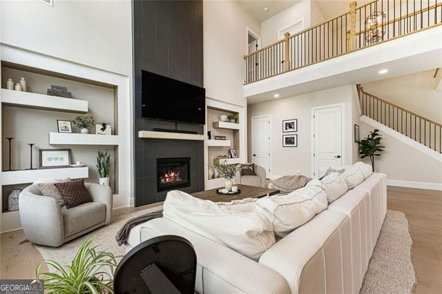 3018 Millpond Way, Woodstock, GA 30188