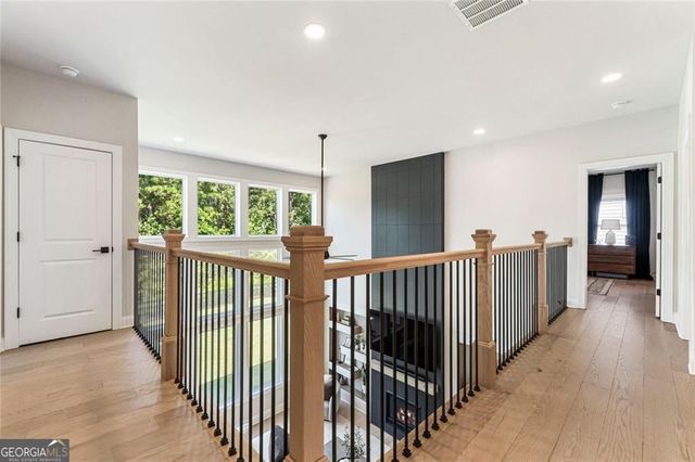 3018 Millpond Way, Woodstock, GA 30188