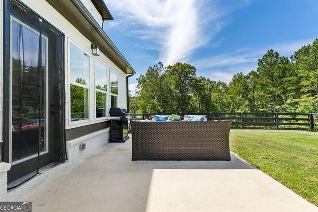 3018 Millpond Way, Woodstock, GA 30188