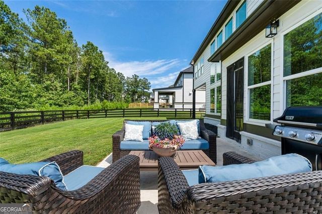 3018 Millpond Way, Woodstock, GA 30188