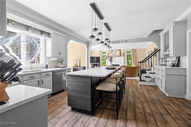 8510 Deacon Avenue NW, North Canton, OH 44720