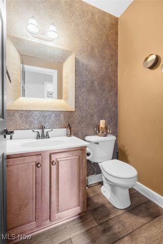 8510 Deacon Avenue NW, North Canton, OH 44720