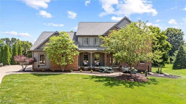 8510 Deacon Avenue NW, North Canton, OH 44720