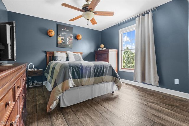 8510 Deacon Avenue NW, North Canton, OH 44720