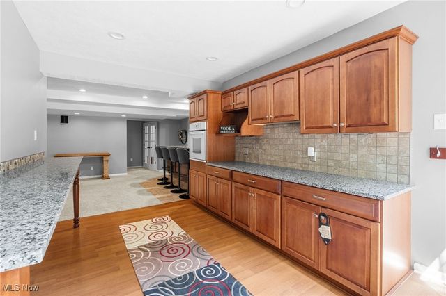 8510 Deacon Avenue NW, North Canton, OH 44720