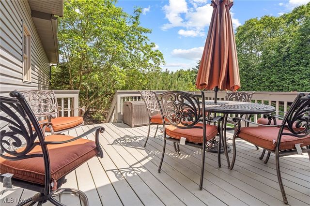 8510 Deacon Avenue NW, North Canton, OH 44720