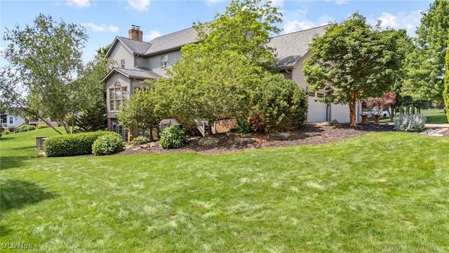 8510 Deacon Avenue NW, North Canton, OH 44720