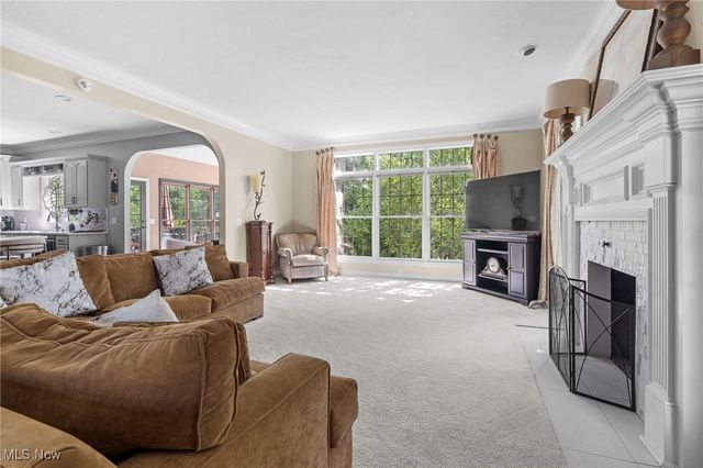 8510 Deacon Avenue NW, North Canton, OH 44720