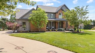 8510 Deacon Avenue NW, North Canton, OH 44720