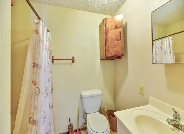 31 Clearview Street, Point Blank, TX 77364