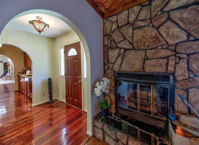 31 Clearview Street, Point Blank, TX 77364