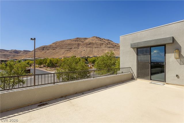 10277 Green Ember Drive, Las Vegas, NV 89135