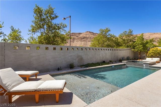 10277 Green Ember Drive, Las Vegas, NV 89135