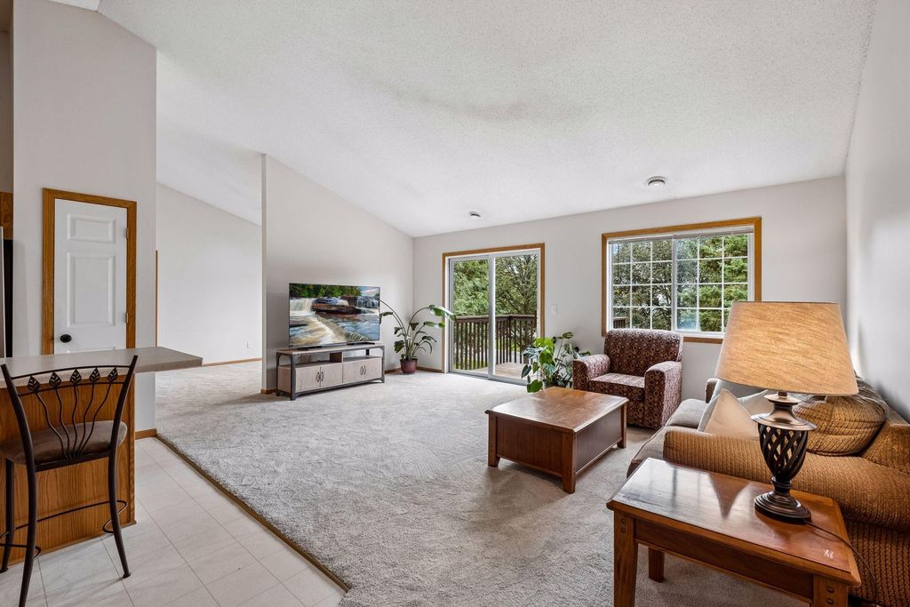 6646 154th Street W, Apple Valley, MN 55124 — photo 2
