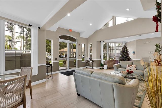 9121 Southmont CV # 201, Fort Myers, FL 33908