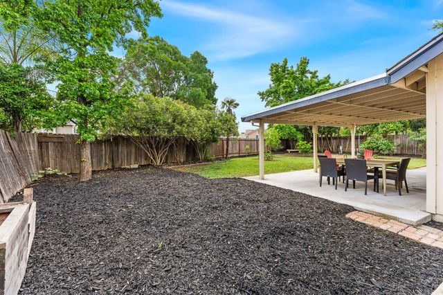 6442 Breezewood Ct, Orangevale, CA 95662