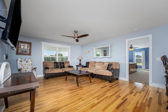 108 Cove Hill Rd, Woodbury, TN 37190