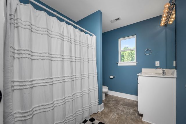 108 Cove Hill Rd, Woodbury, TN 37190