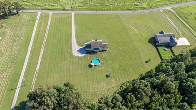 108 Cove Hill Rd, Woodbury, TN 37190