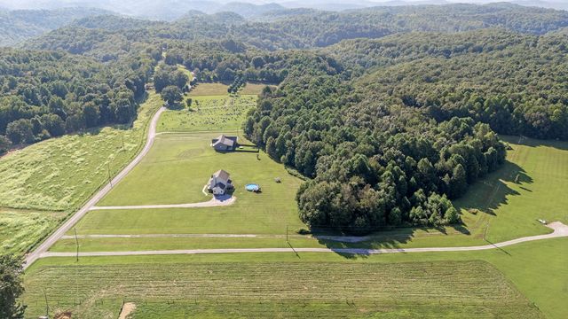 108 Cove Hill Rd, Woodbury, TN 37190