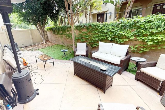 10 Bolinas 20, Irvine, CA 92602