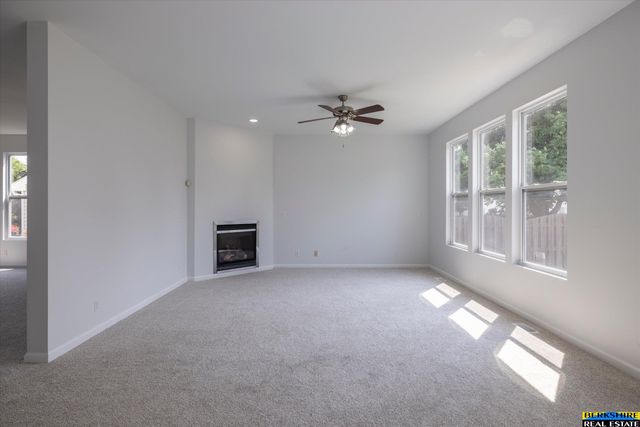 18923 Howe Street, Omaha, NE 68130