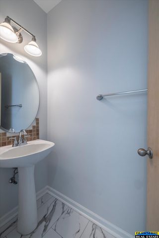 18923 Howe Street, Omaha, NE 68130