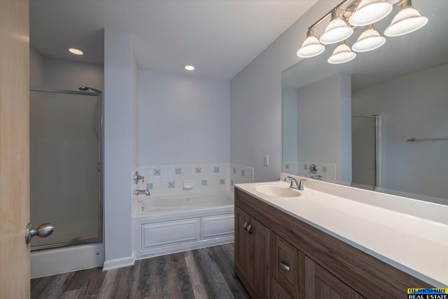18923 Howe Street, Omaha, NE 68130