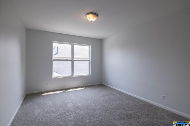 18923 Howe Street, Omaha, NE 68130