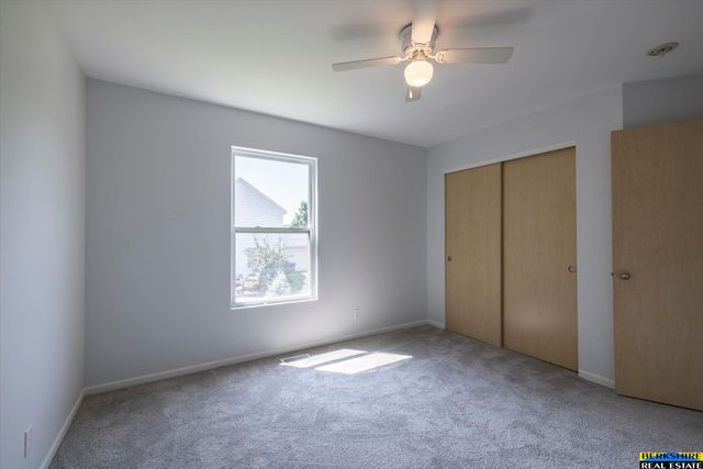 18923 Howe Street, Omaha, NE 68130