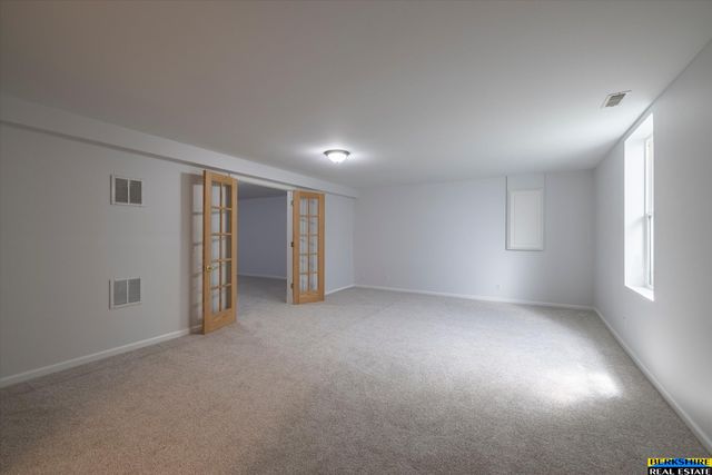 18923 Howe Street, Omaha, NE 68130