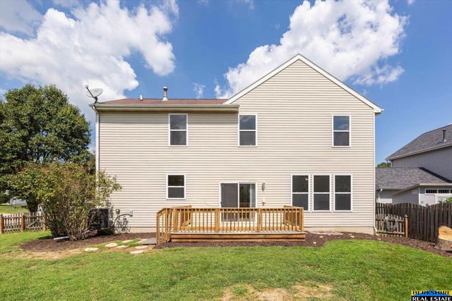 18923 Howe Street, Omaha, NE 68130